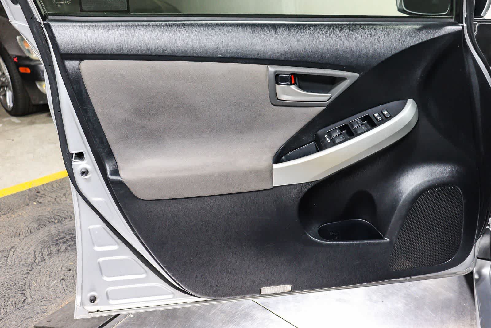 Used 2015 Toyota Prius Two FWD image 23