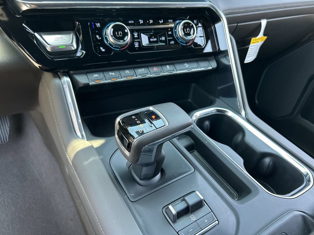 Used 2025 GMC Sierra 1500 Denali w/ Denali Reserve Package AWD/4WD image 16