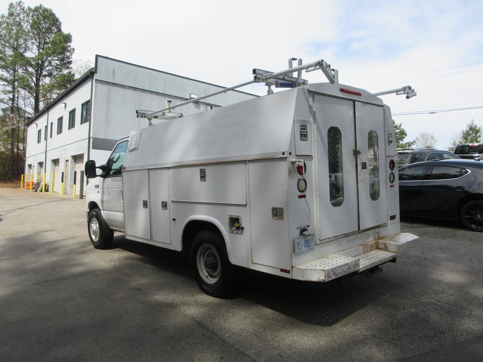 Used 2013 Ford E-350 and Econoline 350 Super Duty w/ Class I Trailer Tow Pkg RWD image 7