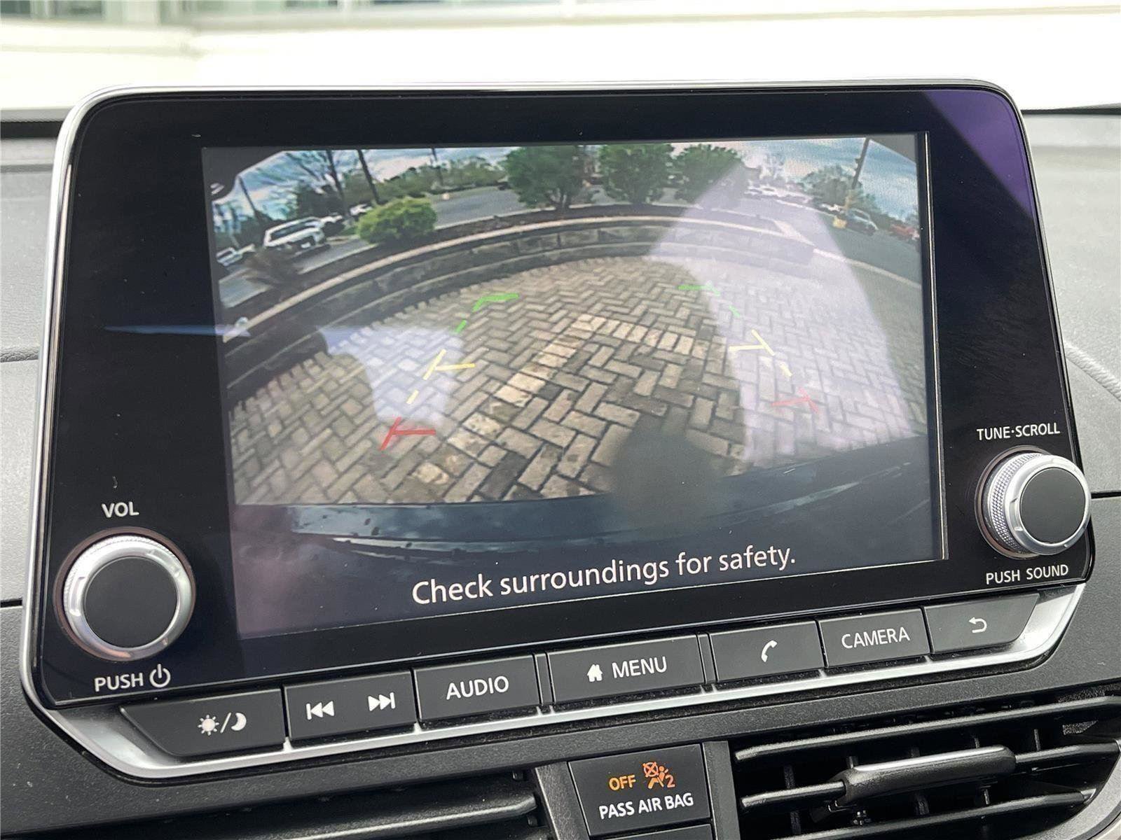 Used 2024 Nissan Altima 2.5 SV FWD image 26