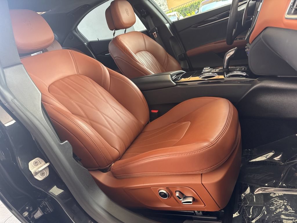 Certified 2023 Maserati Ghibli Modena Q4 AWD/4WD image 19