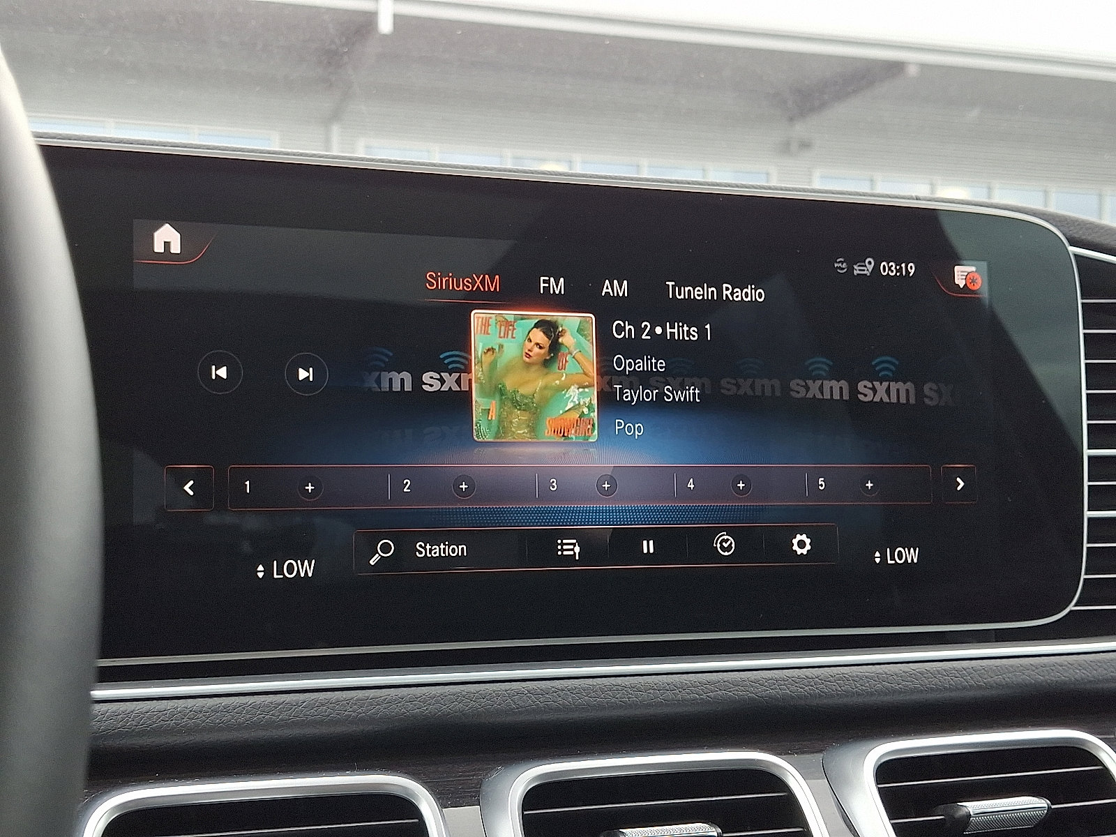 Used 2023 Mercedes-Benz GLS 450 4MATIC image 20