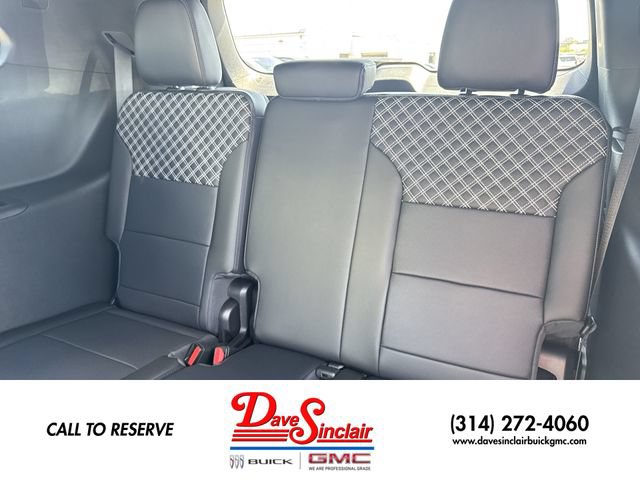 New 2027 GMC Acadia Denali w/ Denali Reserve Package AWD/4WD image 24