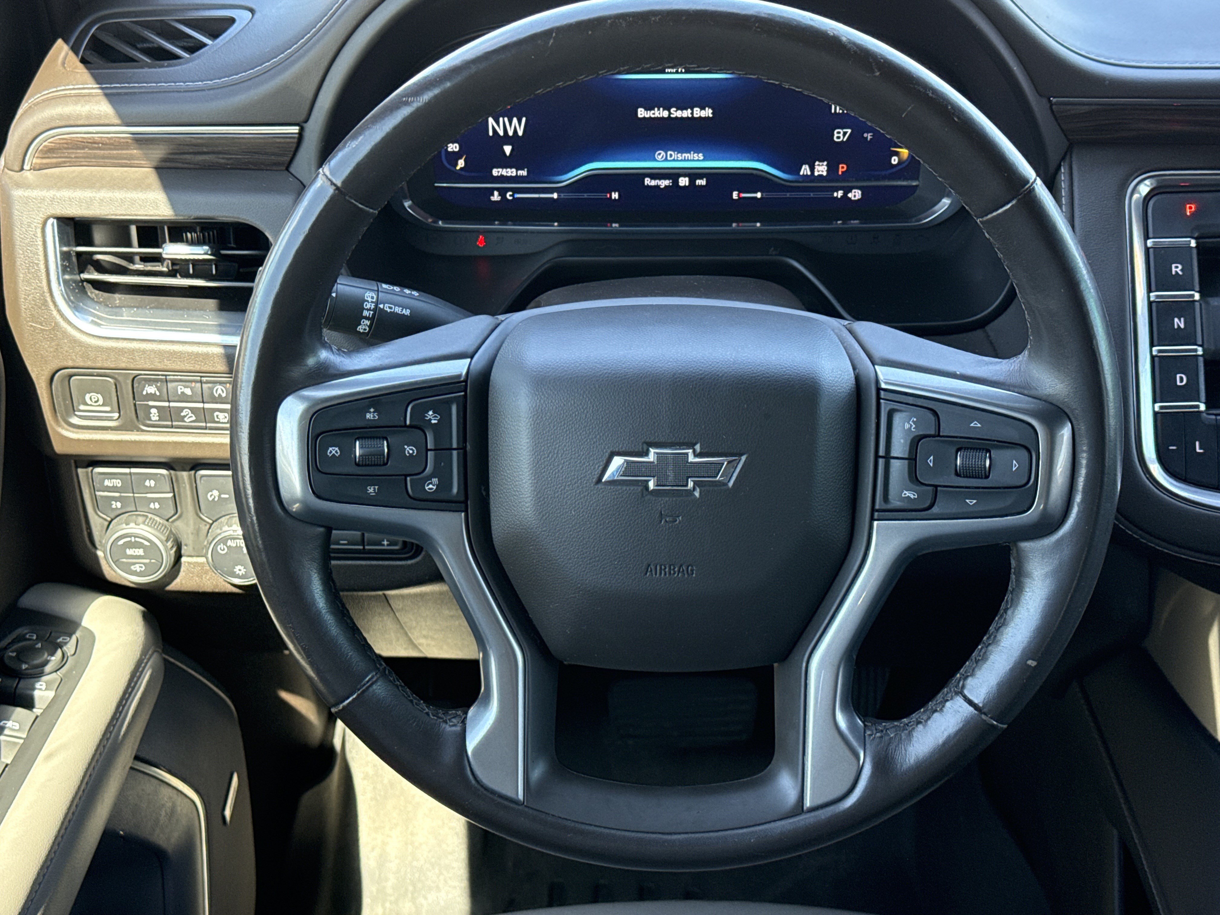 Used 2022 Chevrolet Tahoe Z71 w/ Z71 Off-Road Package AWD/4WD image 18