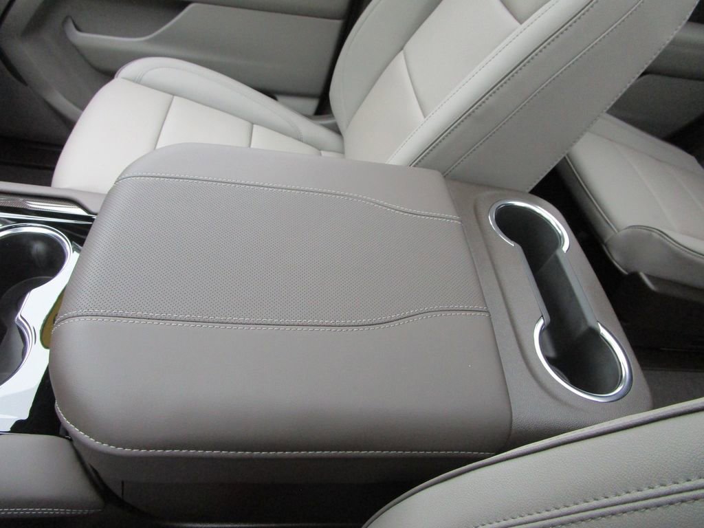 New 2026 GMC Yukon Elevation w/ Elevation Premium Package image 44