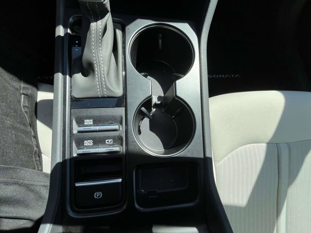 Used 2025 Hyundai Sonata SE image 17