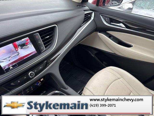 Used 2023 Buick Enclave Essence image 49