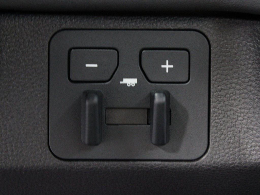 Used 2025 Toyota Sequoia Platinum image 58