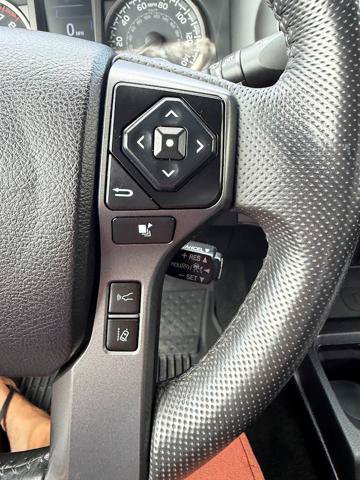 Used 2021 Toyota Tacoma TRD Sport w/ Technology Package AWD/4WD image 16
