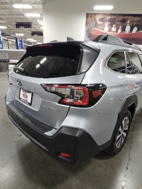 Certified 2025 Subaru Outback Premium w/ Popular Package #1A image 52