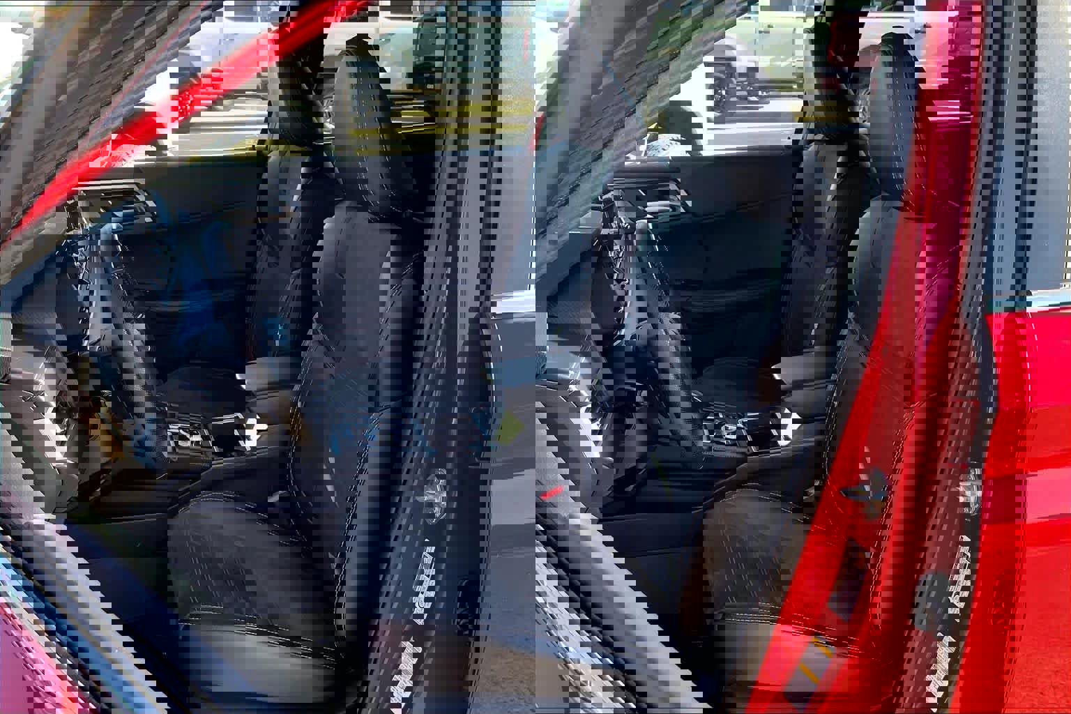 Used 2024 Mitsubishi Outlander SE image 8