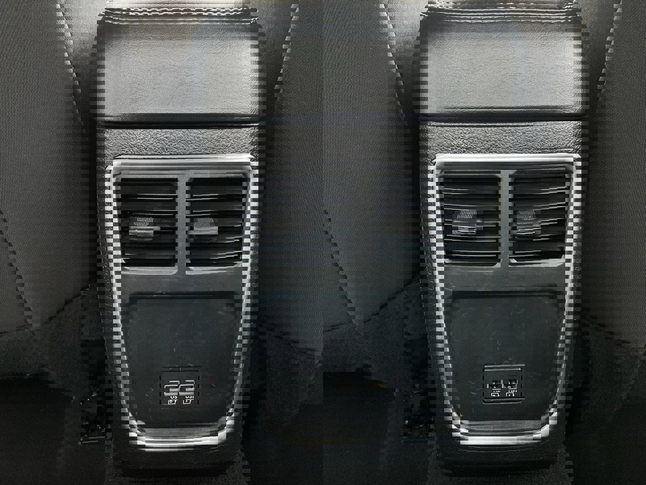 Used 2022 Dodge Charger SXT image 18