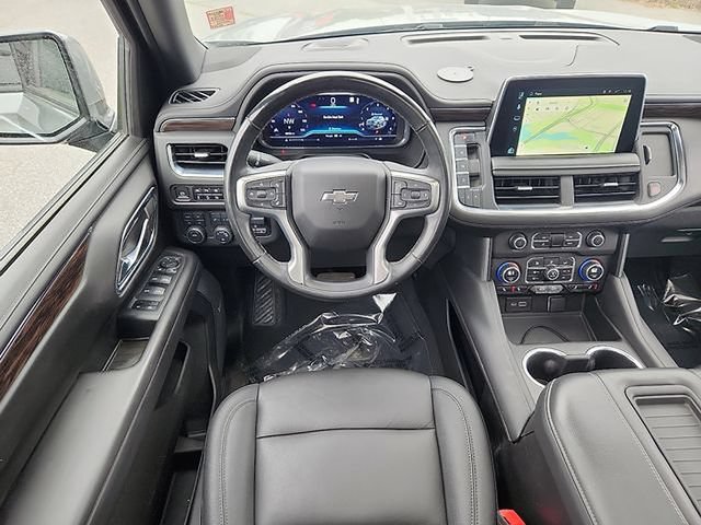Certified 2023 Chevrolet Suburban Z71 w/ Luxury Package AWD/4WD image 11