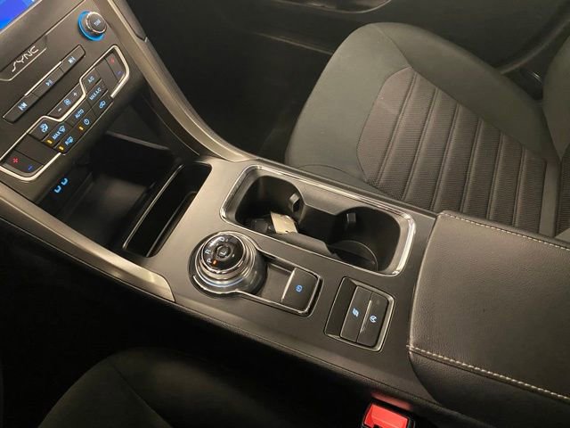 Used 2020 Ford Fusion SE image 18