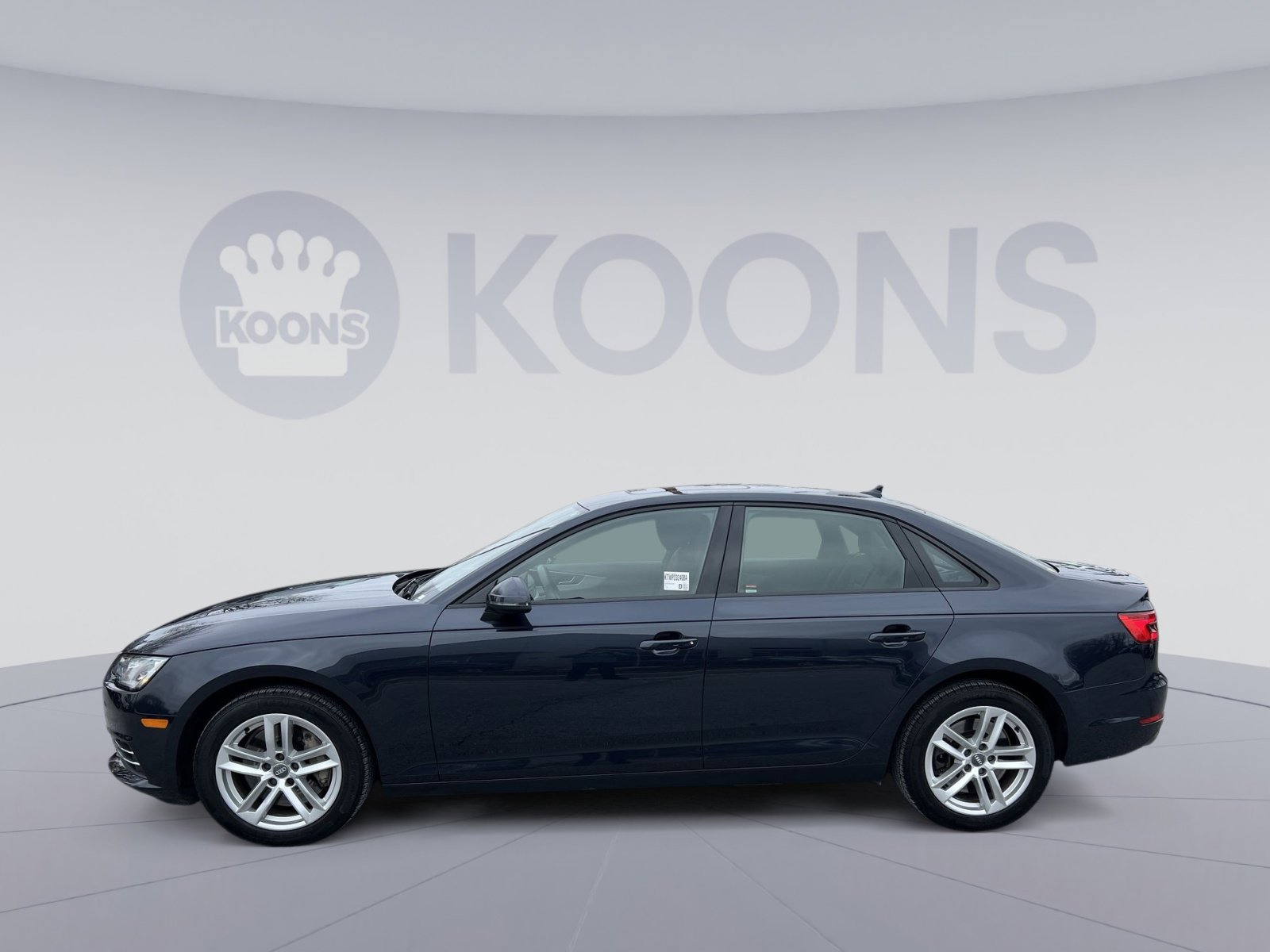 Used 2017 Audi A4 2.0T Premium image 2