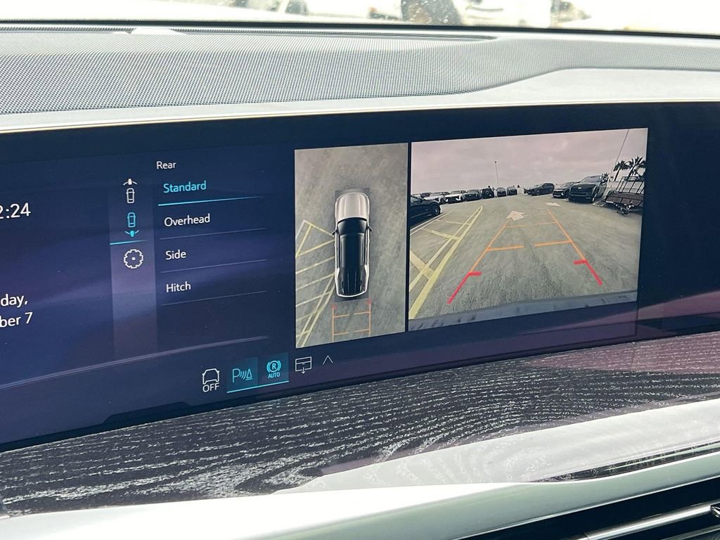 New 2026 Cadillac Escalade IQL Luxury image 20