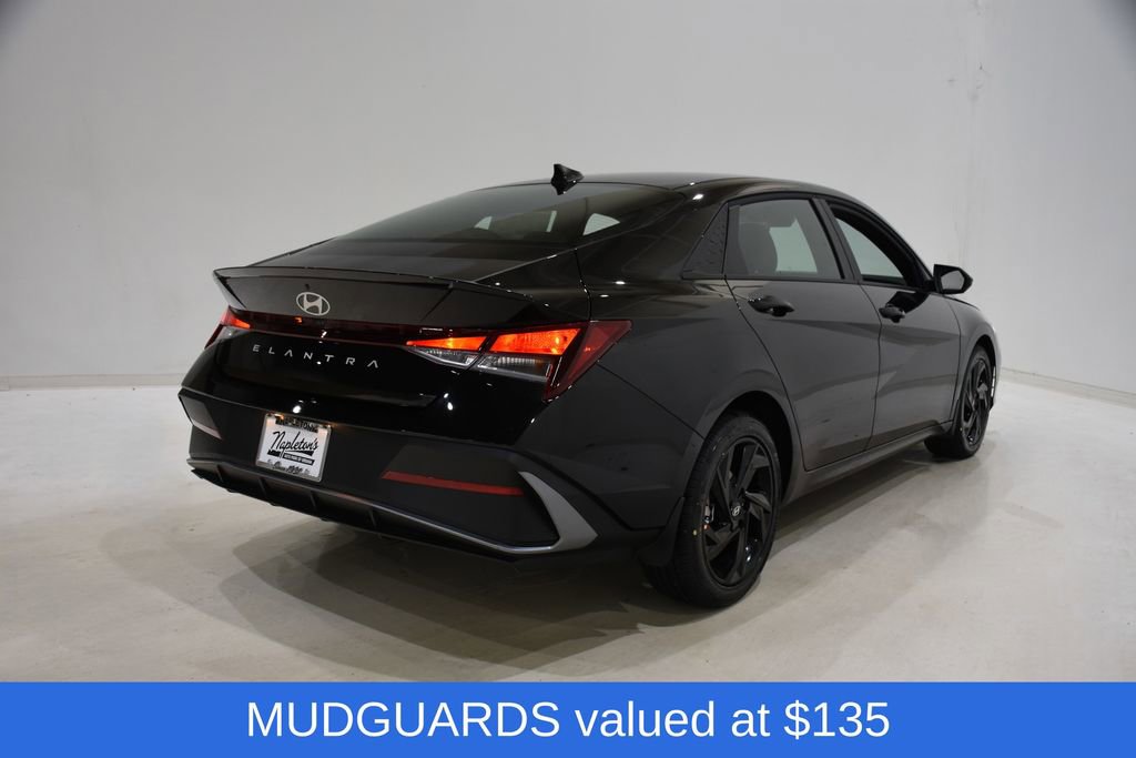 New 2026 Hyundai Elantra Sport image 4