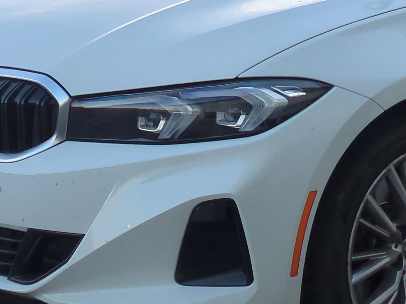 Certified 2023 BMW 330i Sedan w/ Premium Package RWD image 6