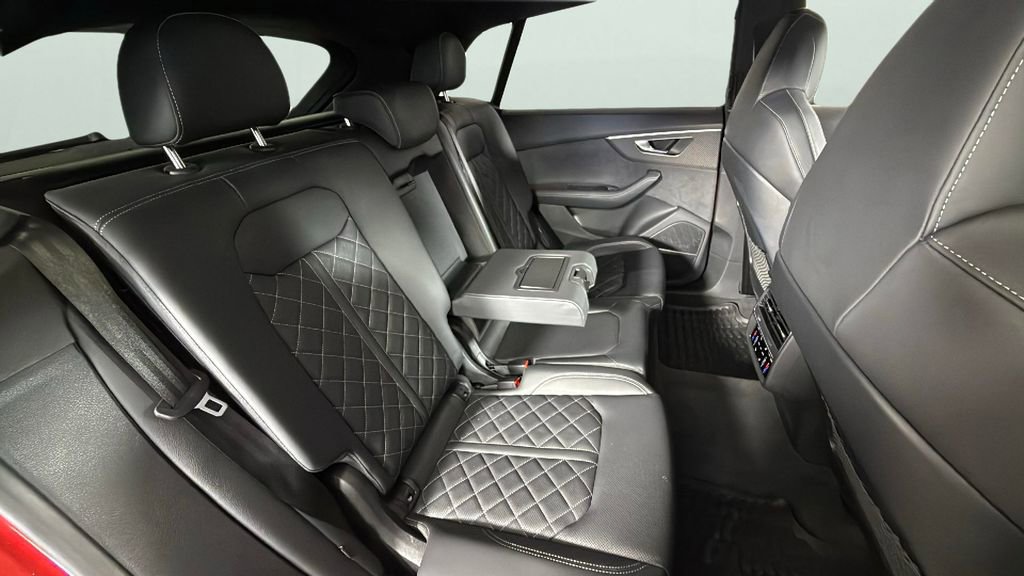 Used 2025 Audi SQ8 Premium Plus w/ 23" Wheel Package image 29