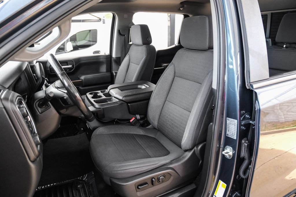 Used 2019 Chevrolet Silverado 1500 LT w/ Texas Edition AWD/4WD image 33