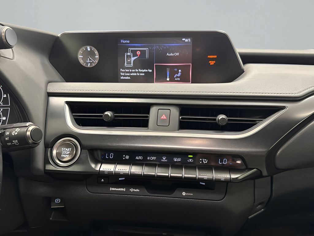Used 2021 Lexus UX 200 w/ Accessory Package (Z1) FWD image 27