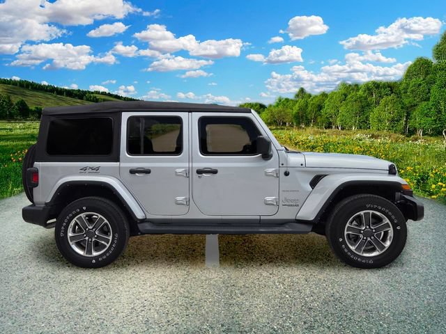 Used 2022 Jeep Wrangler Unlimited Sahara AWD/4WD image 7