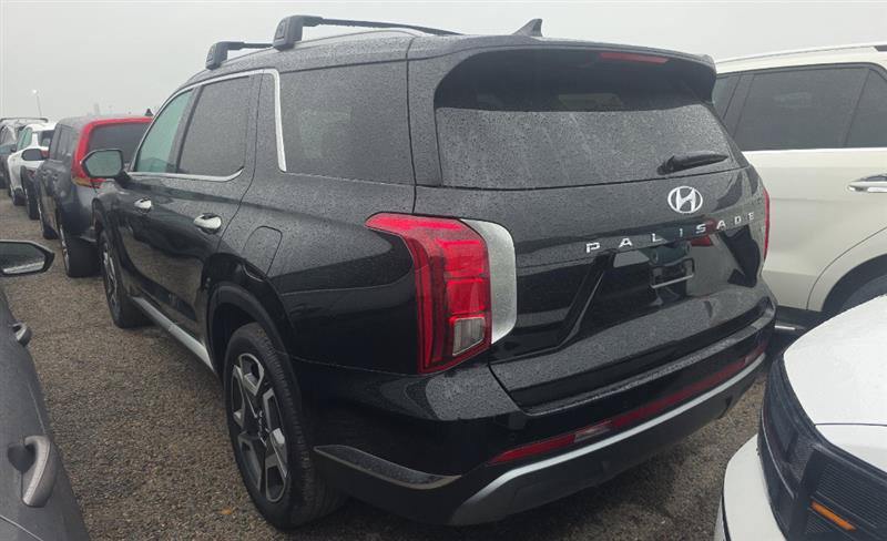 Used 2025 Hyundai Palisade Limited AWD/4WD image 6