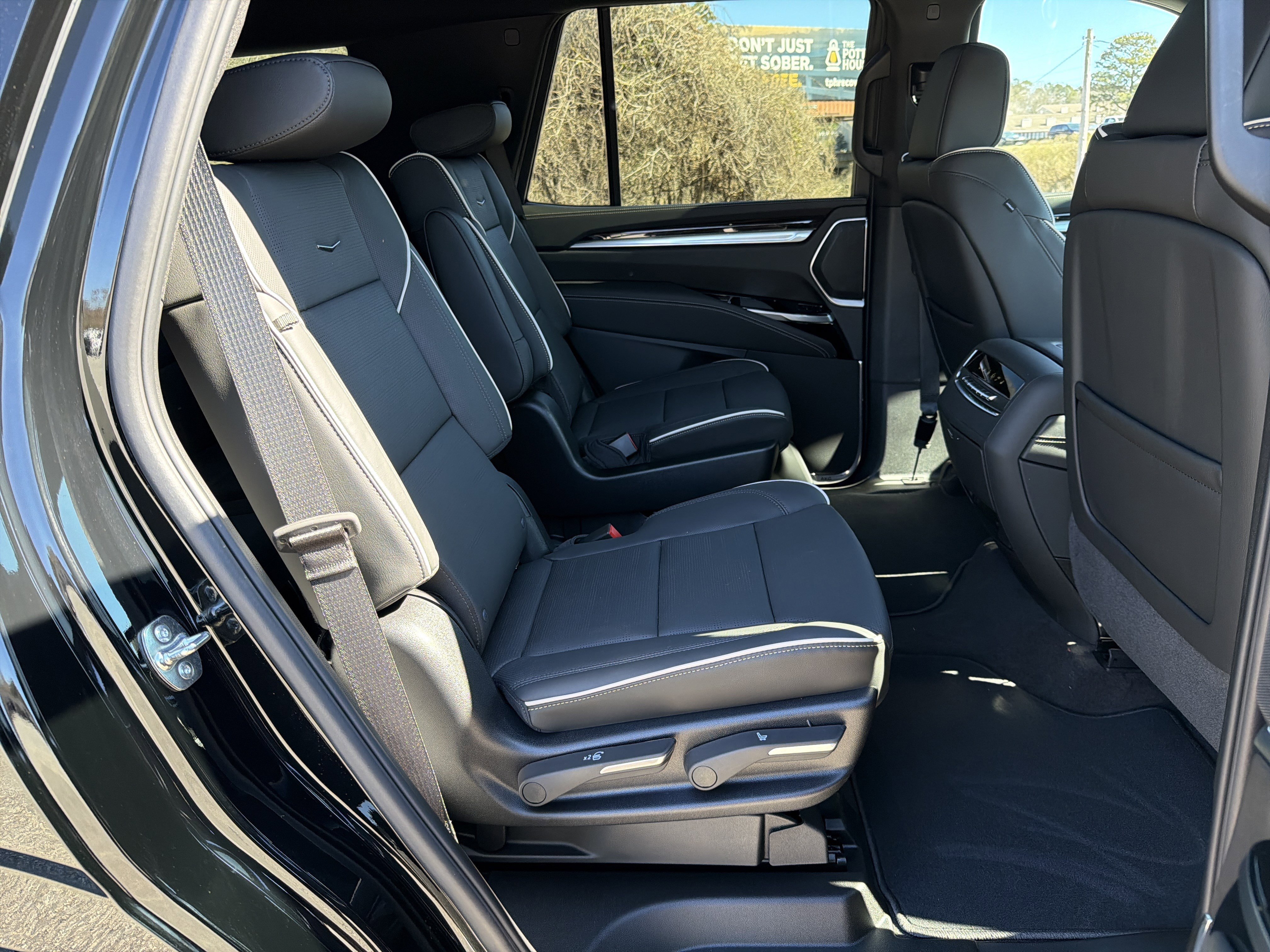 New 2026 Cadillac Escalade Luxury image 19