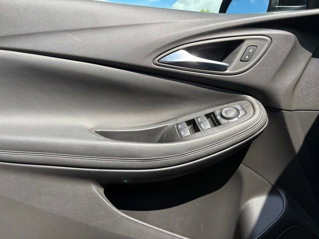 Used 2023 Buick Encore GX Preferred w/ Cold Weather Comfort Package AWD/4WD image 27