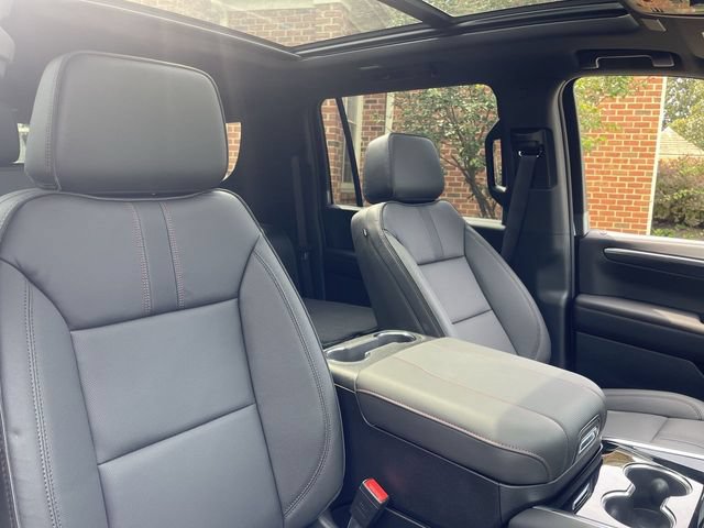 New 2026 Chevrolet Suburban RST w/ RST Capability Package AWD/4WD image 27