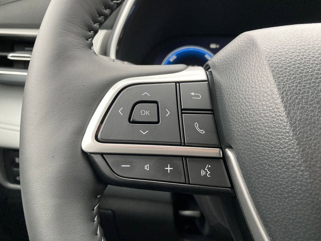 New 2026 Toyota Highlander Platinum AWD/4WD image 17