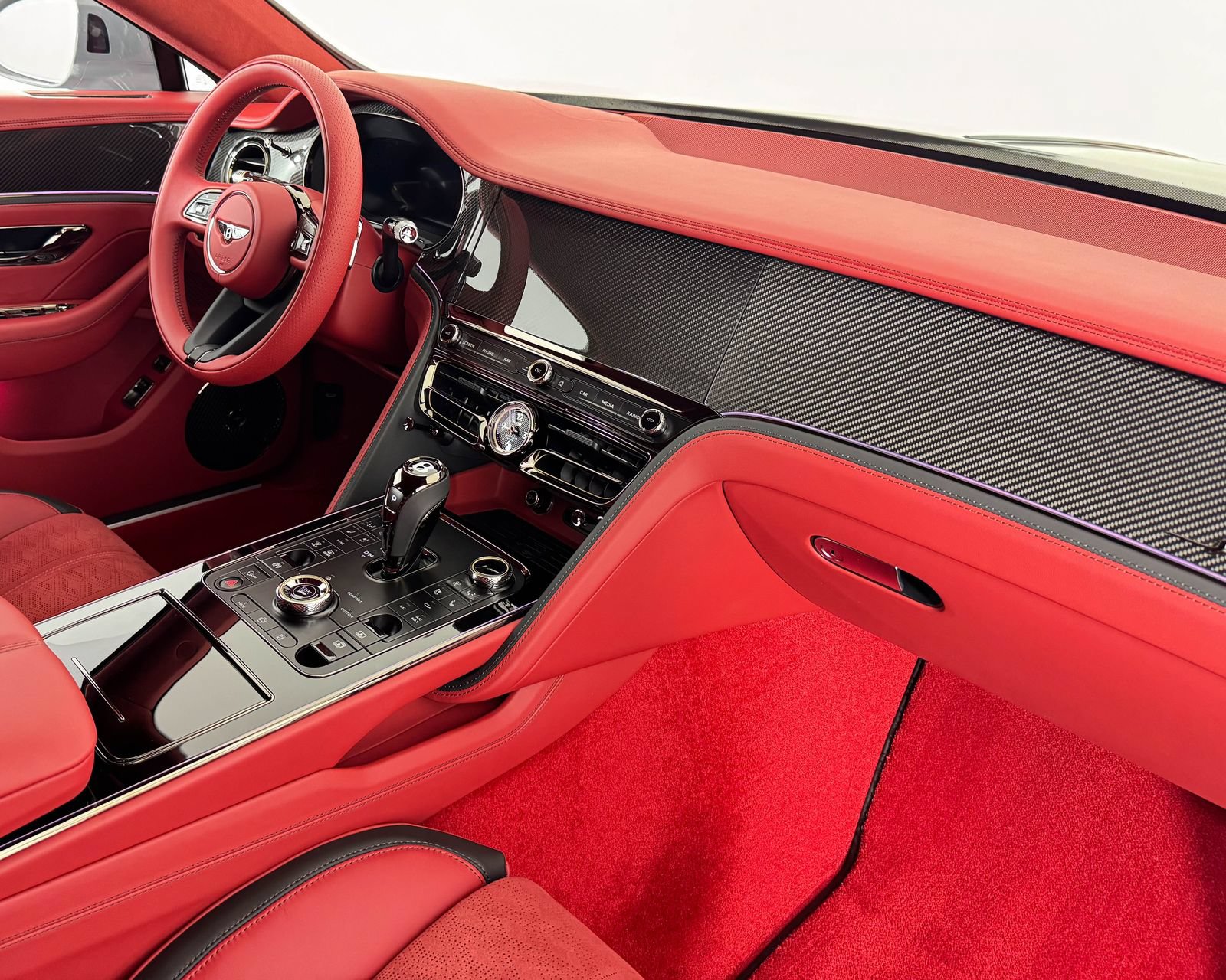 New 2025 Bentley Flying Spur Plug-In Hybrid AWD/4WD image 2