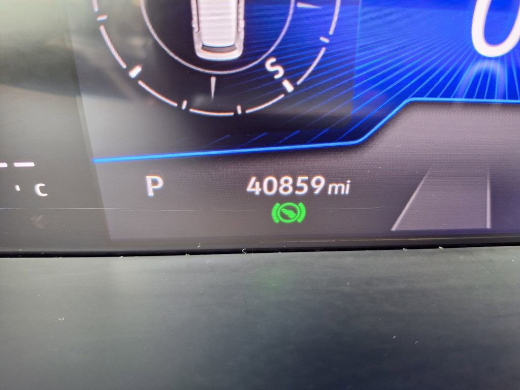 Used 2024 Volkswagen Tiguan S FWD image 16