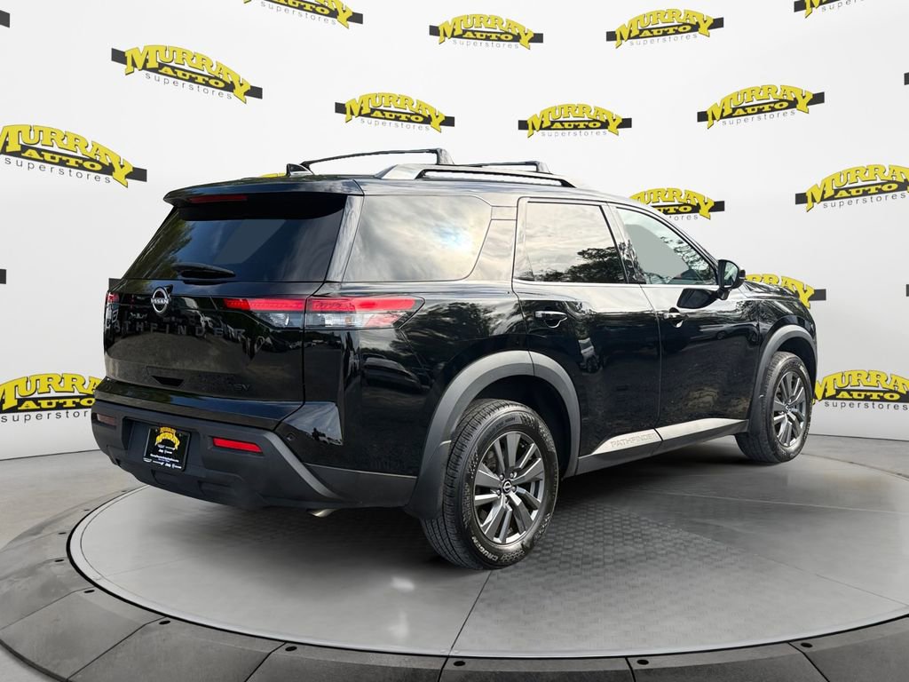 Used 2023 Nissan Pathfinder SV w/ Black Appearance Package image 5