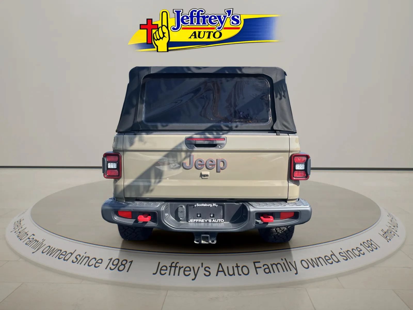 Used 2020 Jeep Gladiator Rubicon AWD/4WD image 5