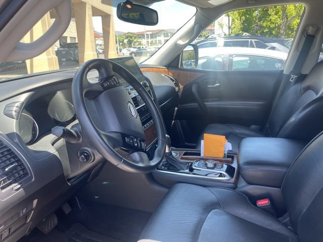 Used 2022 Nissan Armada SL w/ Captain's Chairs Package RWD image 3