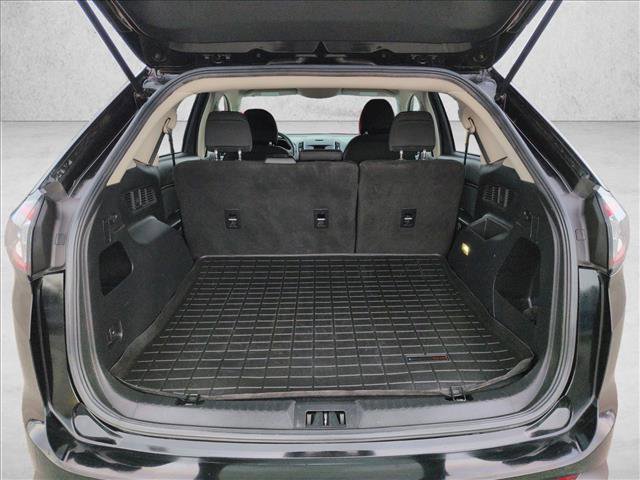 Used 2017 Ford Edge SE image 6