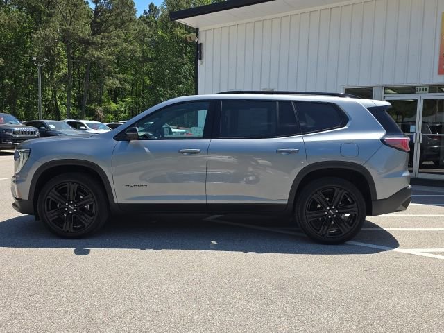 Used 2025 GMC Acadia Elevation w/ Elevation Premium Package image 2