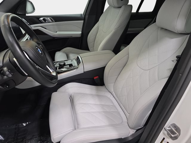 Used 2025 BMW X5 xDrive40i w/ Premium Package AWD/4WD image 11