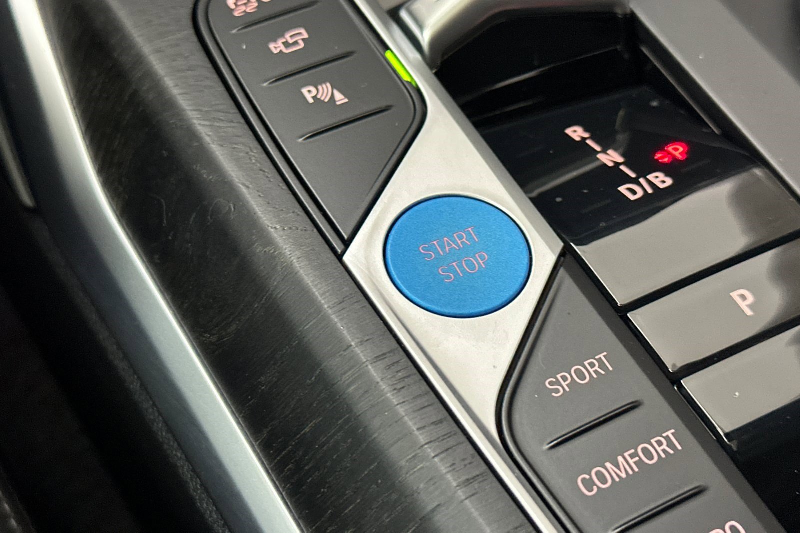 Certified 2023 BMW i4 eDrive35 w/ Premium Package image 33