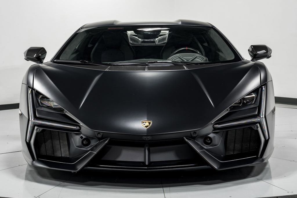 Used 2024 Lamborghini Revuelto image 8