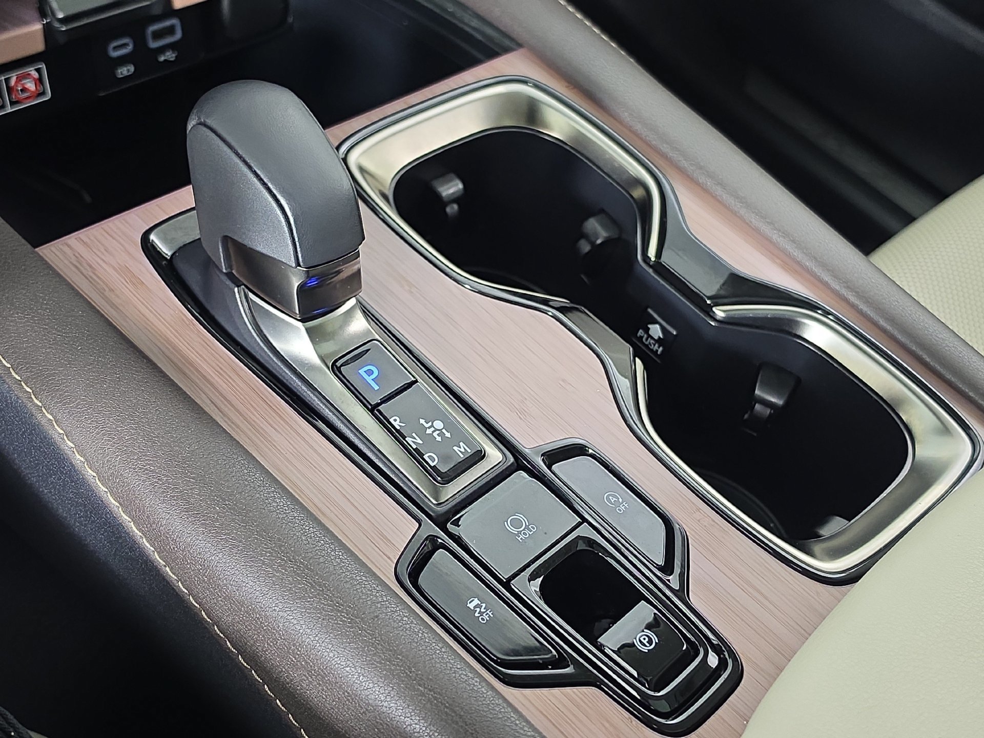 Used 2024 Lexus RX 350 Premium w/ Cold Area Package FWD image 18
