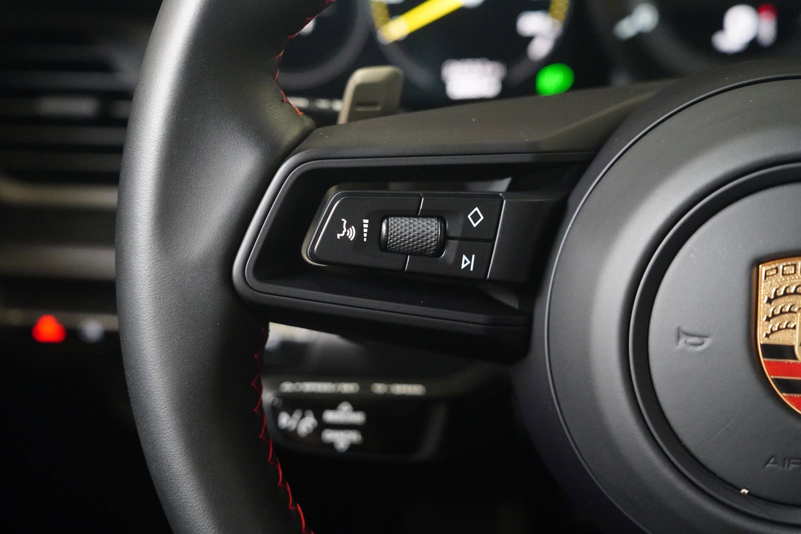 Used 2022 Porsche 911 GT3 RWD image 17