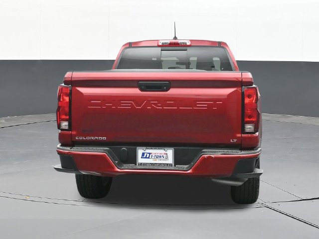 Used 2024 Chevrolet Colorado LT w/ LT Convenience Package RWD image 11