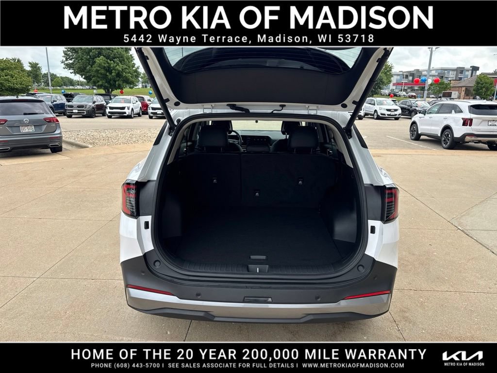 Used 2026 Kia Sportage EX FWD image 36