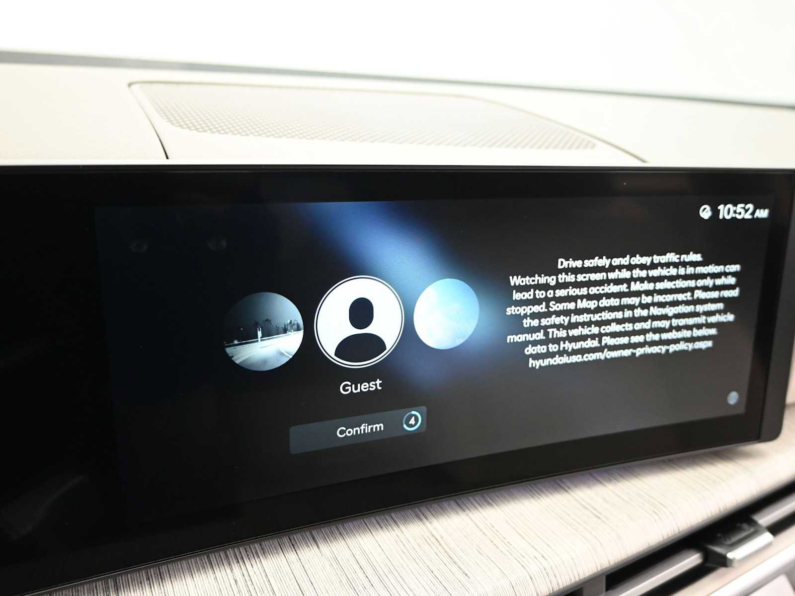 Used 2025 Hyundai Santa Fe Calligraphy image 17