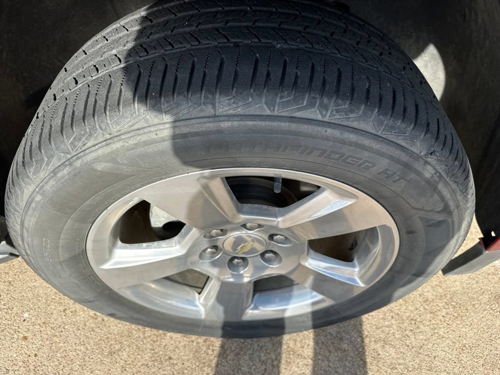 Used 2018 Chevrolet Tahoe LT w/ Texas Edition Package RWD image 19
