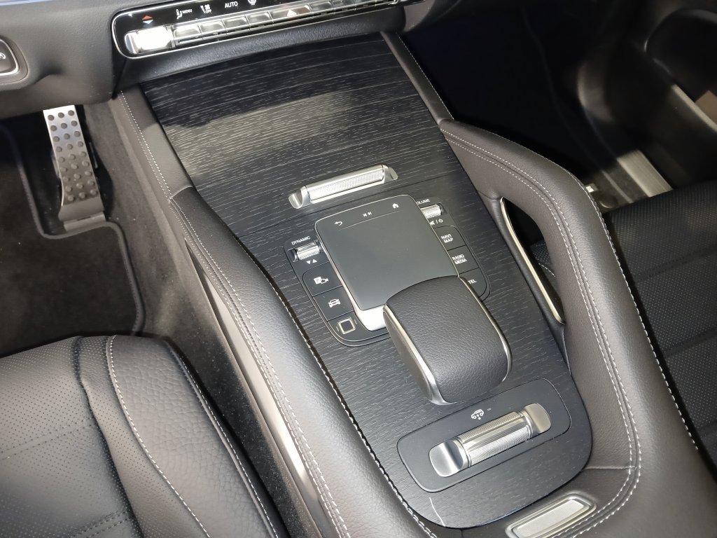 New 2026 Mercedes-Benz GLS 450 4MATIC image 21