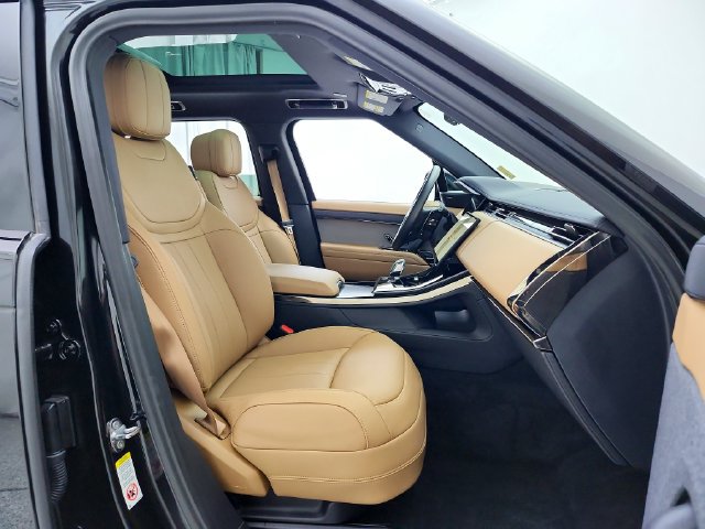 Certified 2024 Land Rover Range Rover Sport SE AWD/4WD image 18