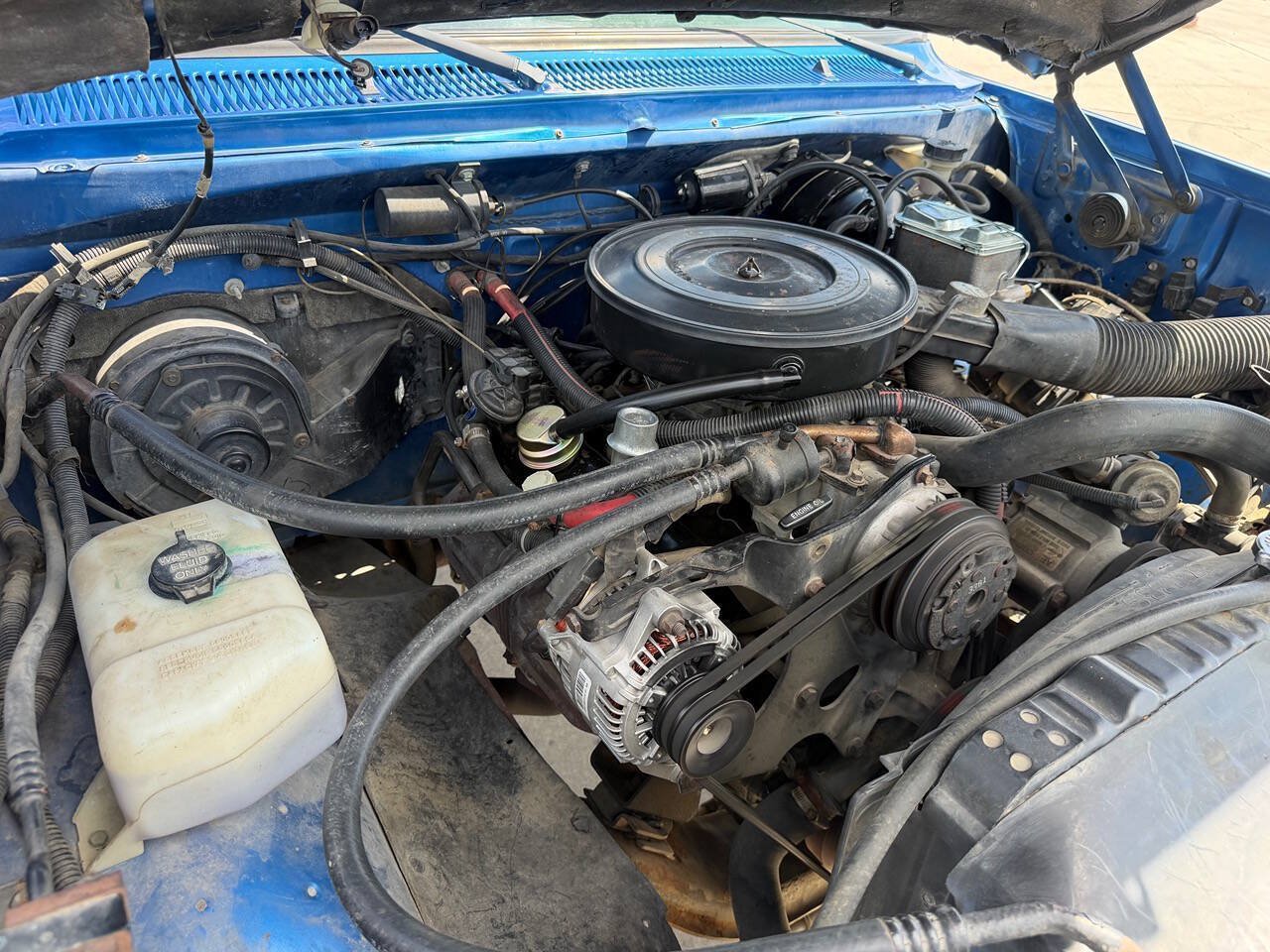 Used 1992 Dodge D/W Truck 250 AWD/4WD image 8